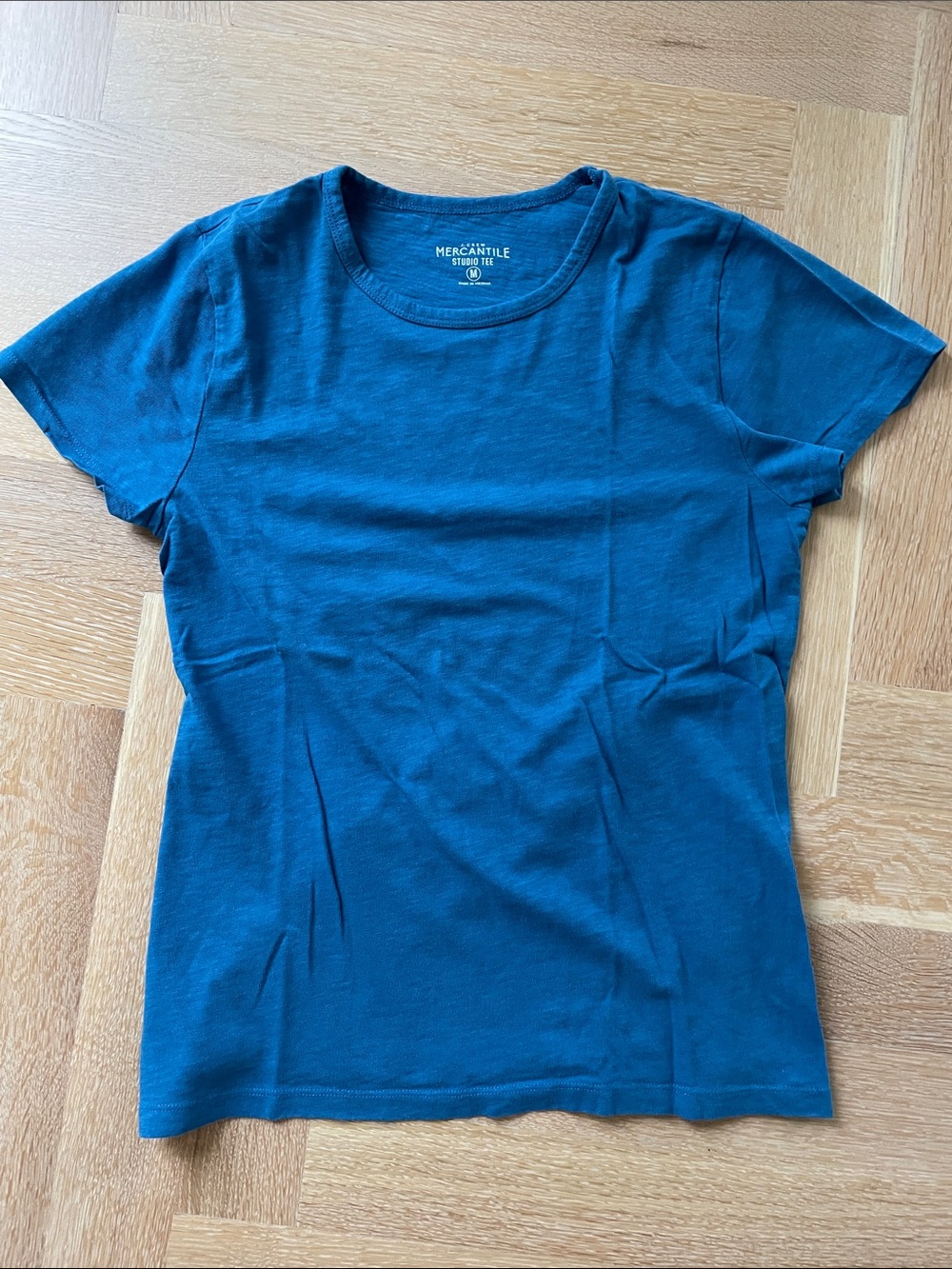 J.Crew Mercantile studio T size medium new without tags